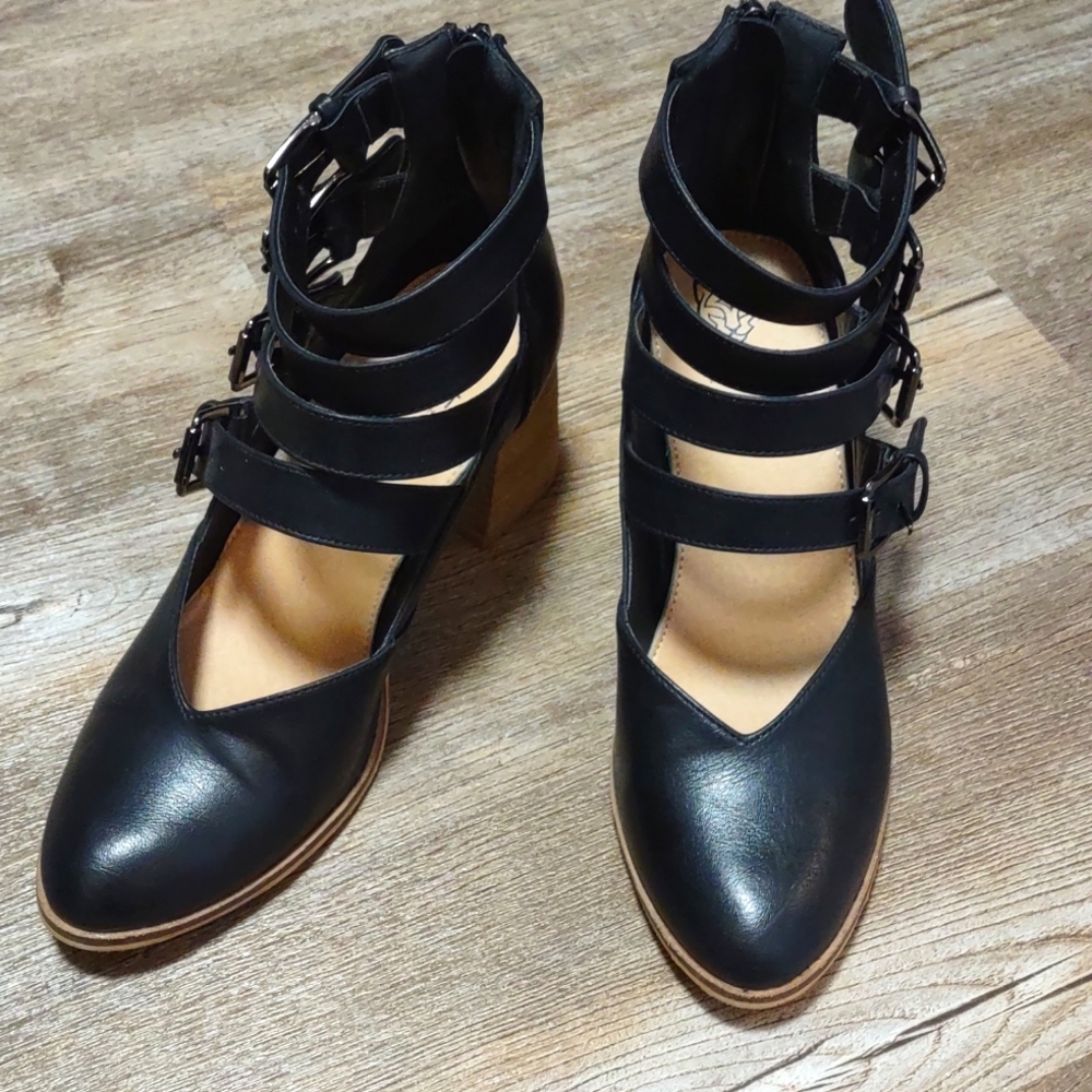 Beast Fashion black strappy heel buckle